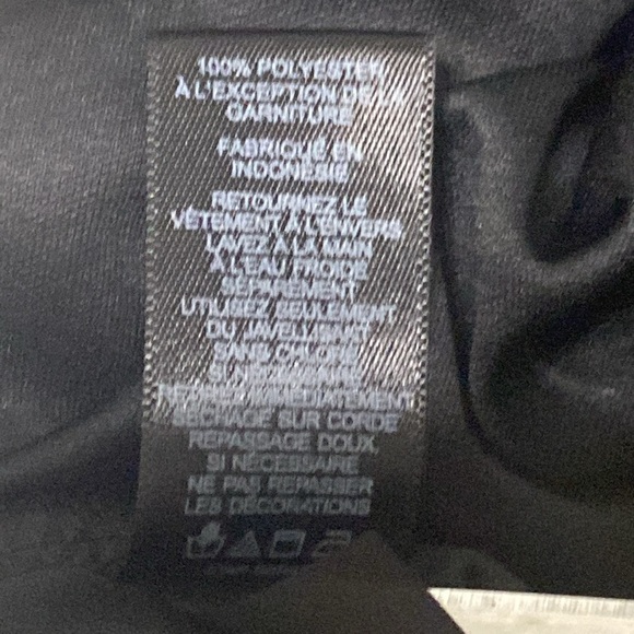 Express Black Dressy Preppy Beaded Neckline Dark Academia Blouse Size S - Picture 11 of 13